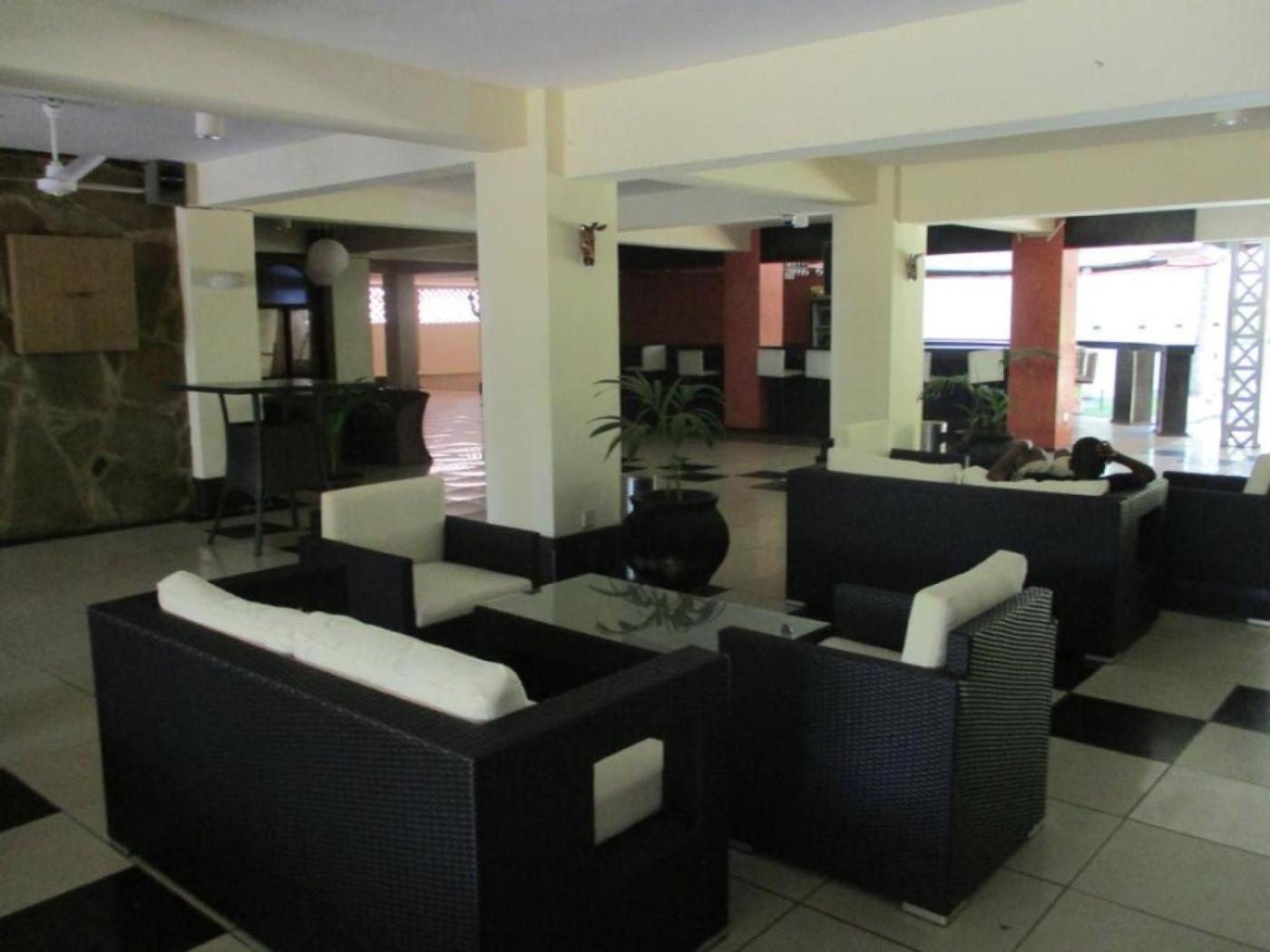 Indiana Beach Apartments Bamburi Exteriör bild